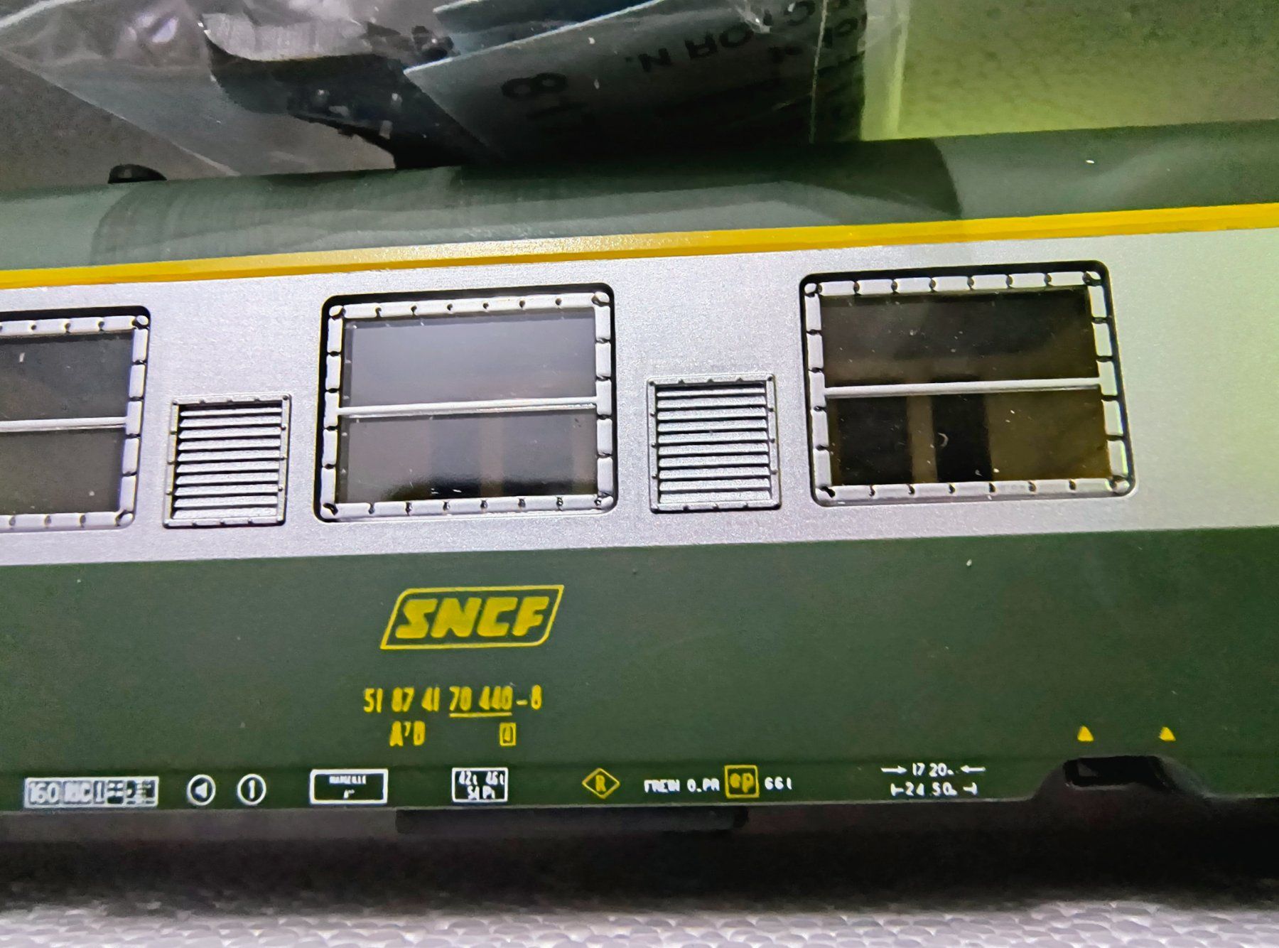 Roco Modellini di ferrovie: SNCF Roco 44614 AD 1. Klasse – Nuovo e nell'imballaggio originale da Goldingen venduto da MarkusB 3