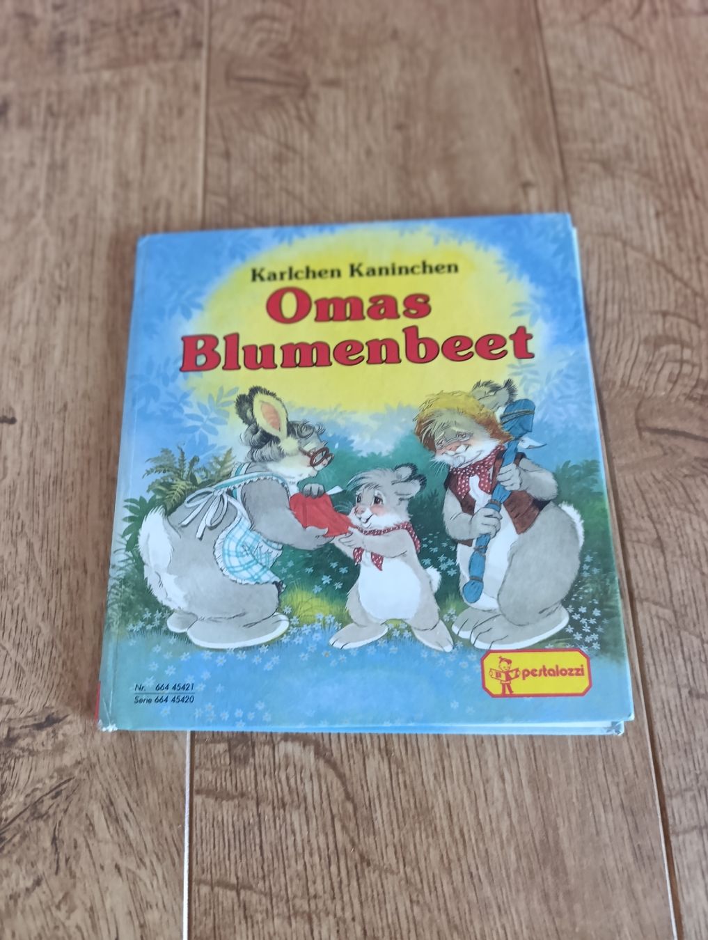 Livres: Kinderbuch - Karlchen Kaninchen - Omas Blumenbeet – D'occasion à Büttikon AG par spe_9c9w