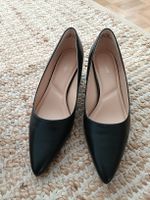 Damen Schuhe Gr. 37 neuwertig 