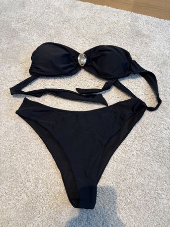 Schwarzer Bikini, Grösse L- Perfekt für den Sommer!
