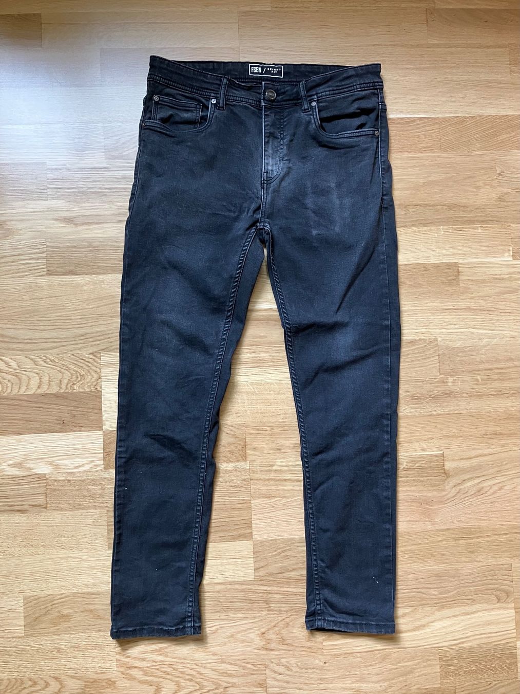 Jeans: 2x Jeans Hosen Grösse 33/30 – Gebraucht aus Urdorf von Chrugitsch 3
