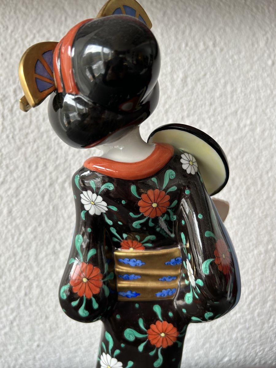 Herend Statuette: Geisha - Herend Figur - Top ! – Nuovo (secondo la descrizione) da Hofstetten SO venduto da Treasurefinds 2