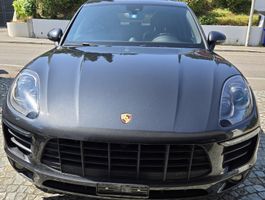 Porsche Macan S