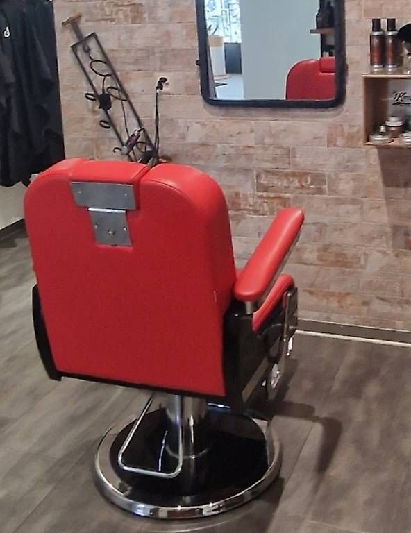 Poltrone: Fauteuil Barber Rouge – Usato da Orbe venduto da ilo_bvp6 1