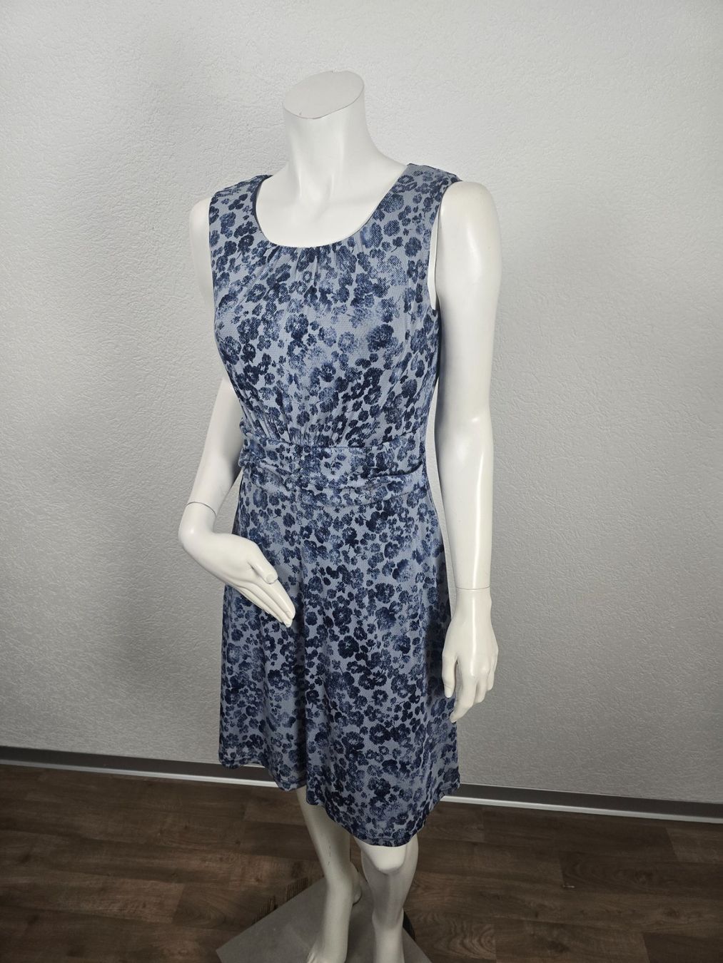 Vestiti: Robe a fleur T 36/38 – Usato da Les Verrières venduto da kitel79 1