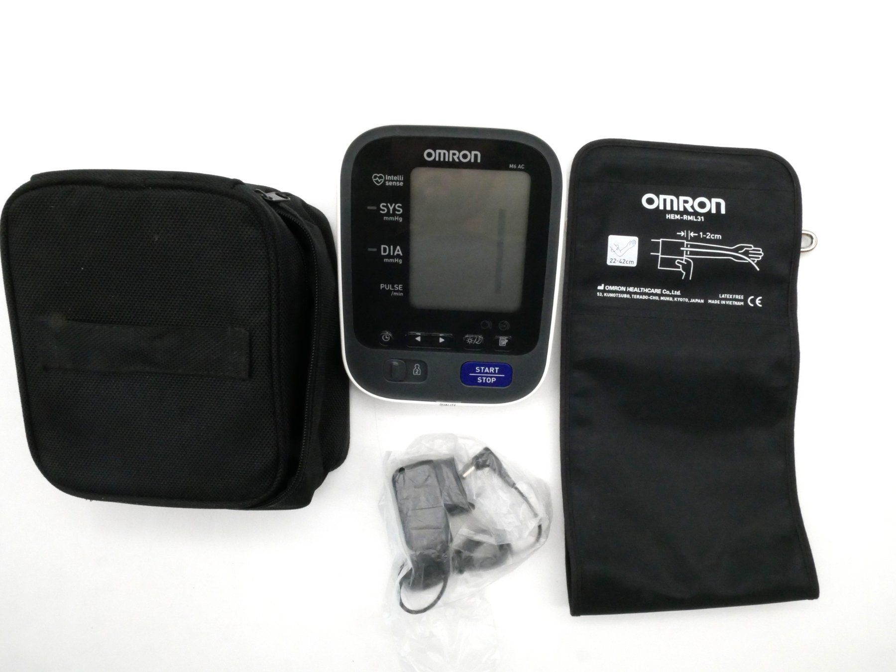 Omron Attrezzature mediche: OMRON M6 AC Blutdruckmessgerät – Usato da Winterthur venduto da Restwert_Winterthur