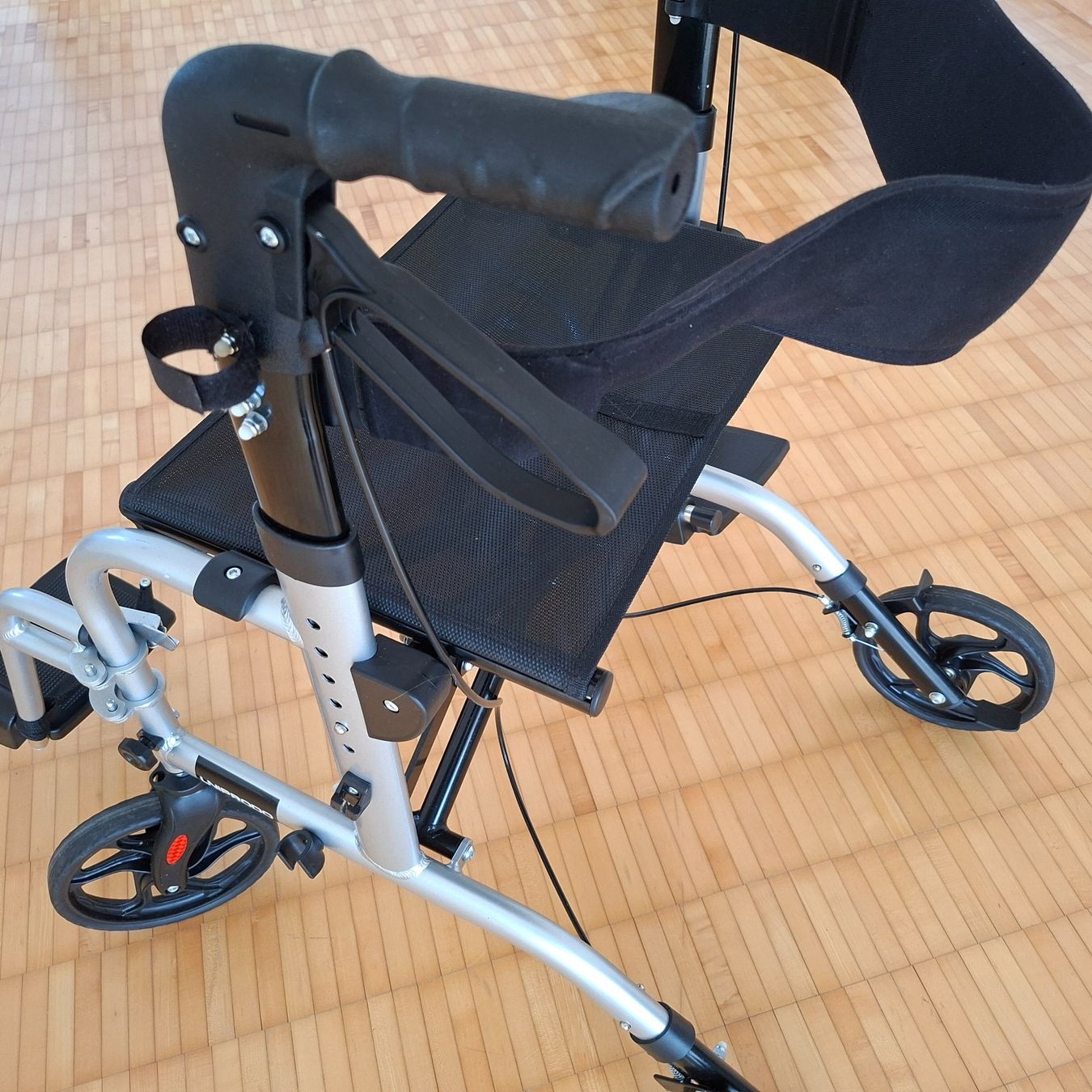 Aides à la marche: Uniprodo 2-in-1 Rollator – D'occasion à Fribourg par Peefric 2