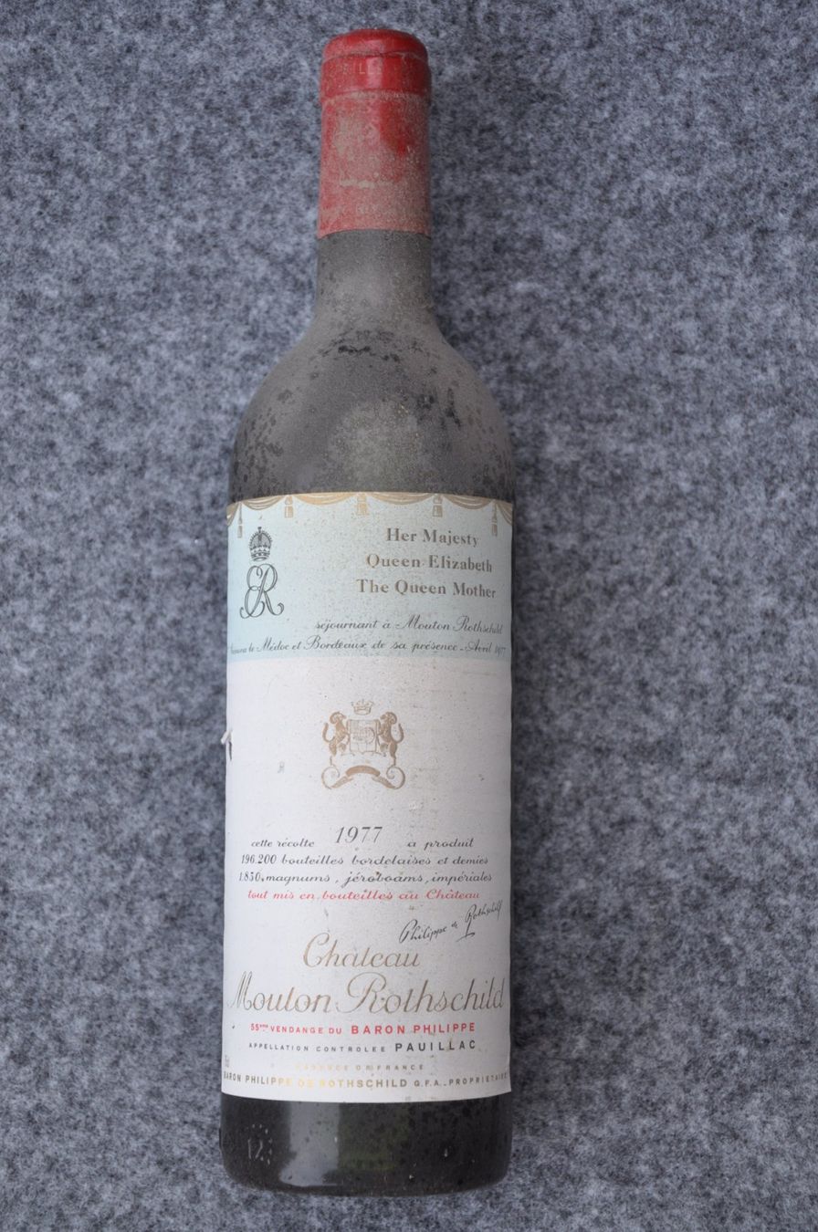 Mouton Rothschild Vino: Château Mouton Rothschild 1977 – Nuovo (secondo la descrizione) da Sempach Station venduto da Miss_sixty6