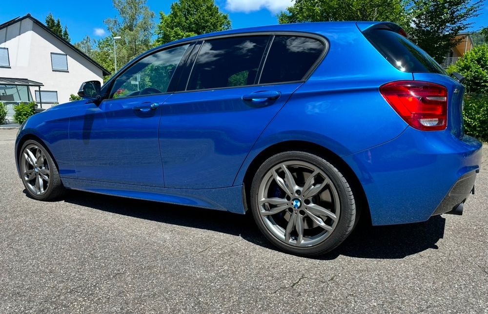 BMW M135i xDrive mit Navi Professional, Harman Kardon uvm. 3