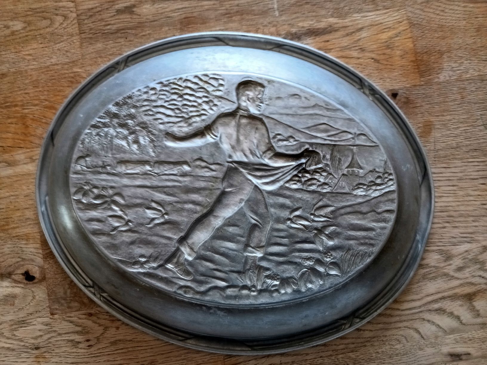 Piatti di portata: ancien plat "le semeur" vintage – Usato da Bex venduto da Canouille 1