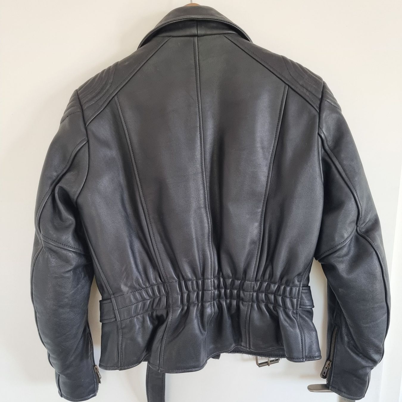 Giacche: Motorradjacke Leder schwarz Gr 40/42 – Usato da Islisberg venduto da Nmoving 1