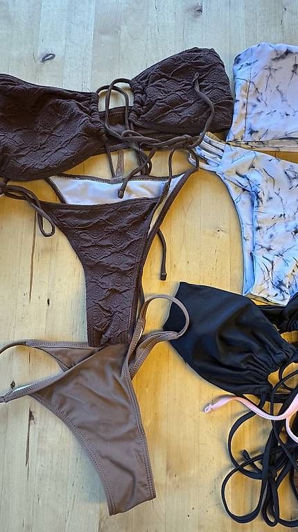 Costumi da bagno & Bikini: Verschiedene Bikinis Grösse S/M – Usato da Dardin venduto da l.a.d.i.n.a 1