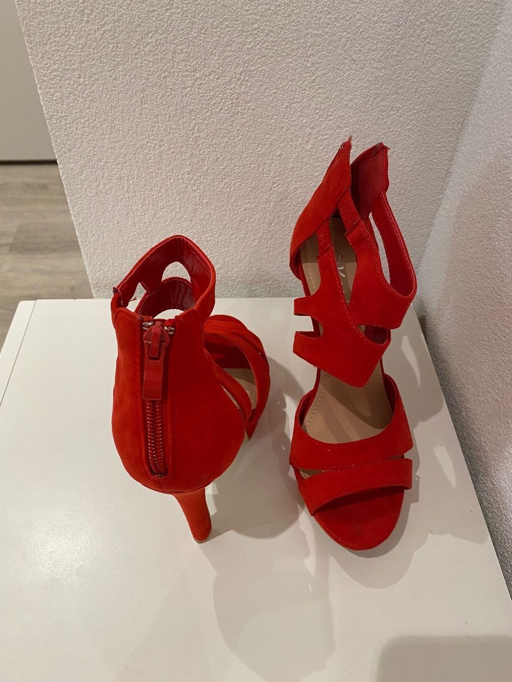 Scarpe da donna: Sandale Gr 37 – Usato da Klingnau venduto da Nirvana 1