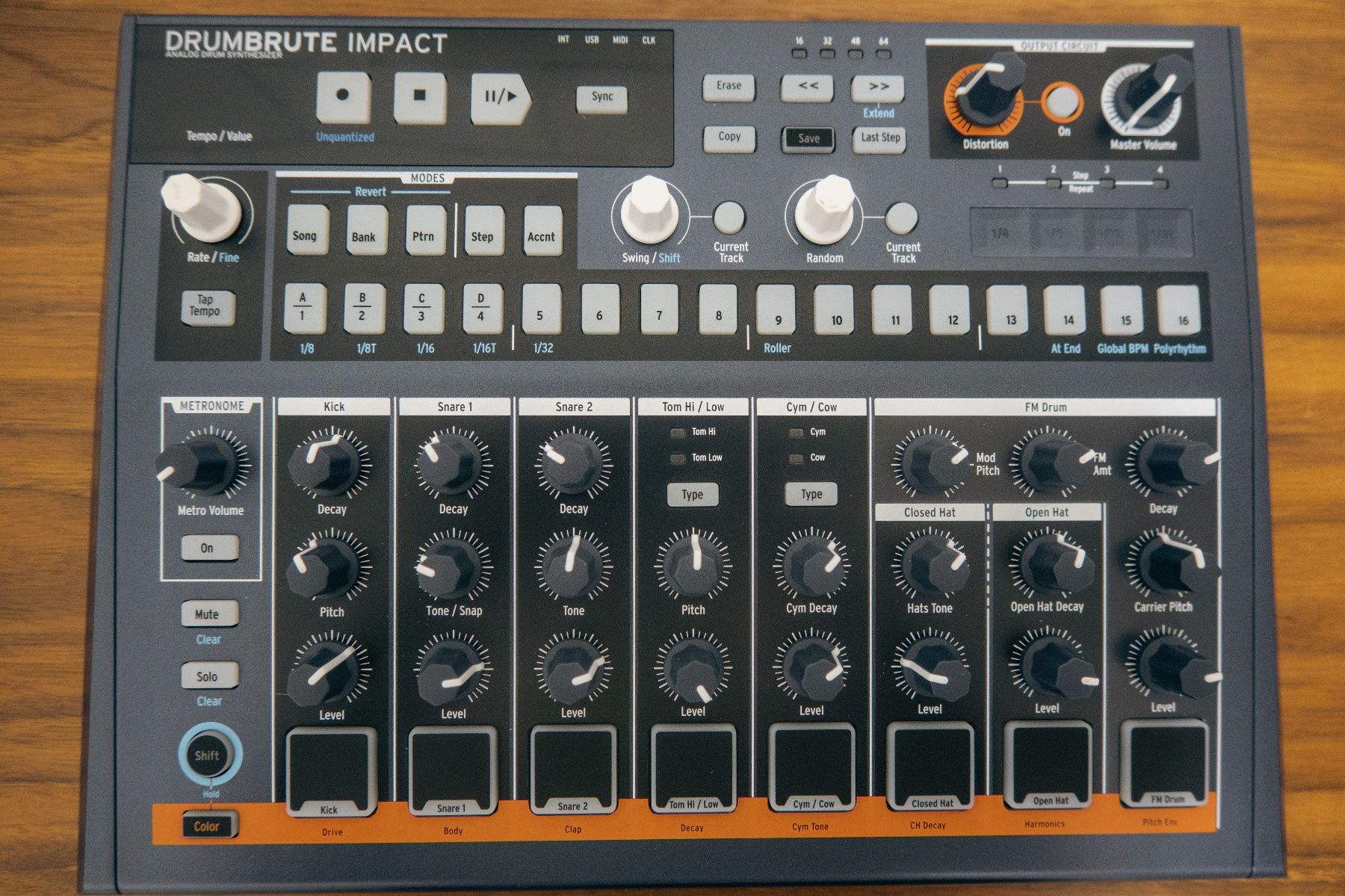 Arturia Strumenti musicali: Arturia Drumbrute Impact – Usato da Luzern venduto da me9_9h8x 1