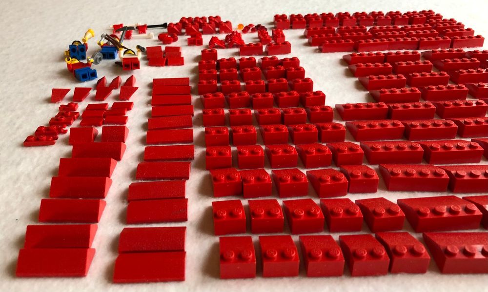 360 Rote LegoSteine in verschiedenen Formen und Themen Kaufen auf Ricardo
