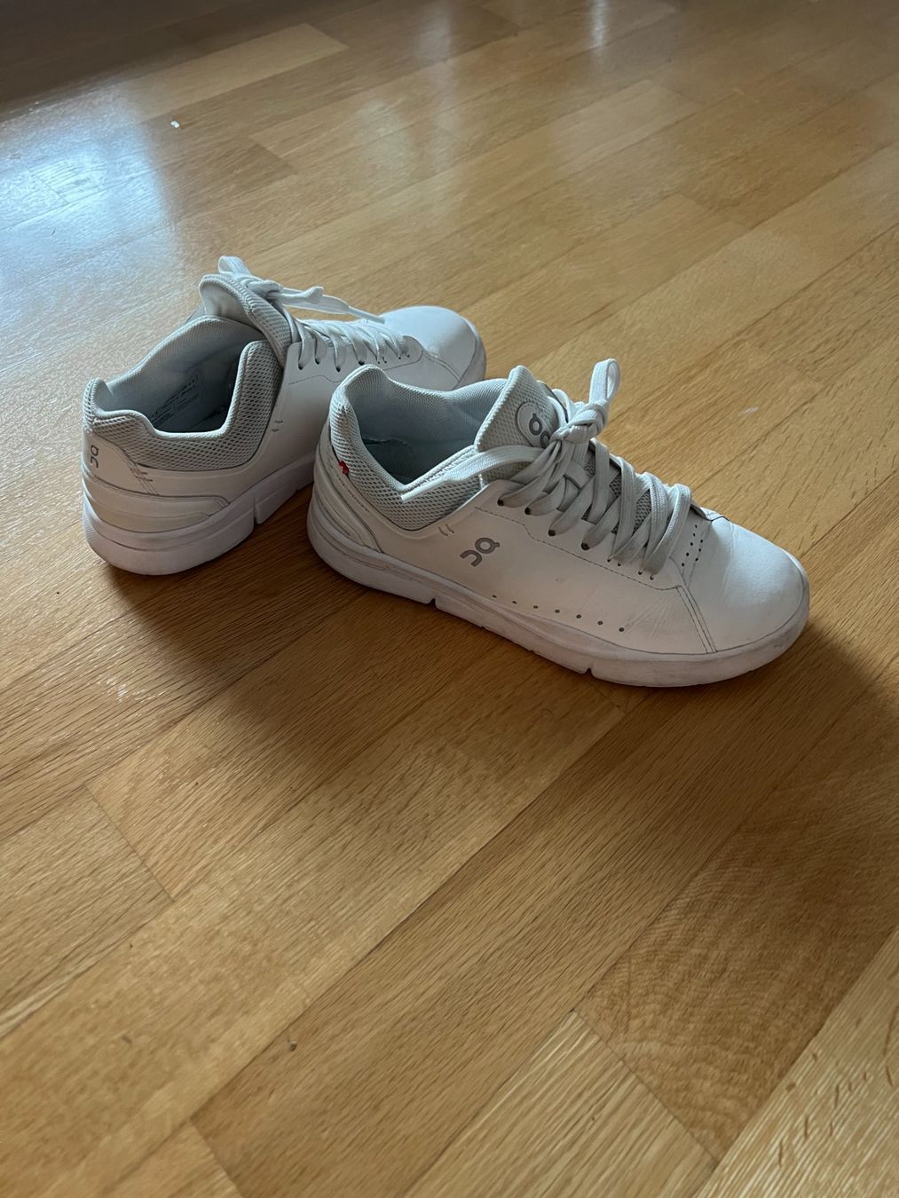 On Scarpe da donna: Sneakers von on weiss – Usato da Maschwanden venduto da joho04