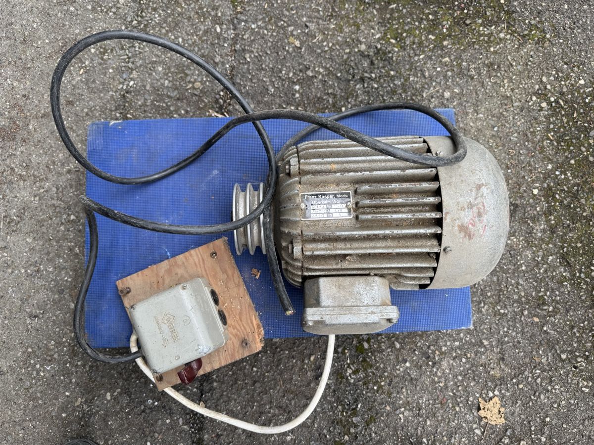 Motori: Elektromotor mit schalter – Usato da Gränichen venduto da onkel_xxl