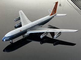 Boeing 707 SAA, Inflight 200