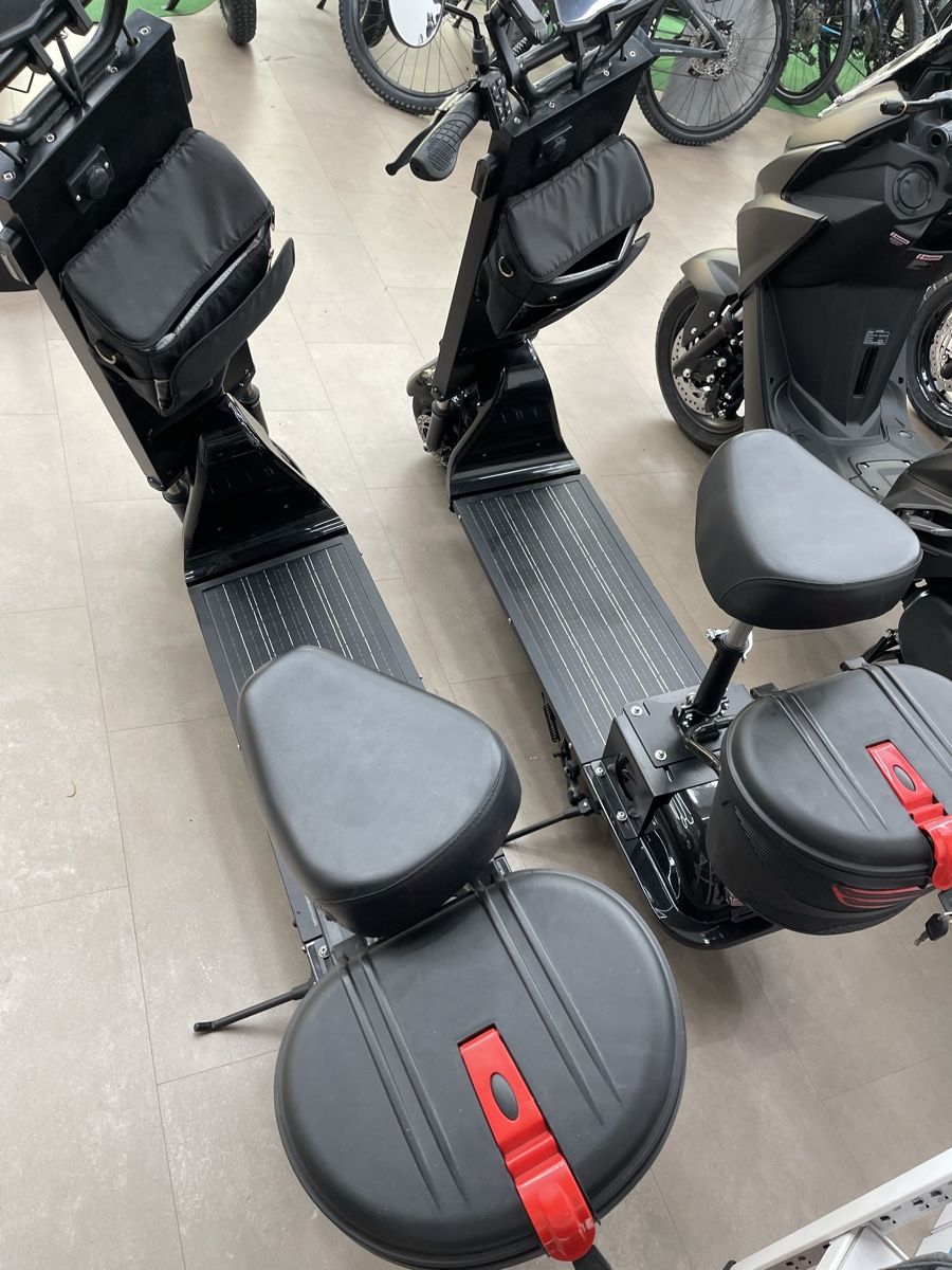 Scooters: Scooter Solar 2 Stück  – Neu und originalverpackt aus Grenchen von 2024scooterparts 1