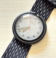 POP Swatch Uhr mit Stoffband schwarz-weiss 
