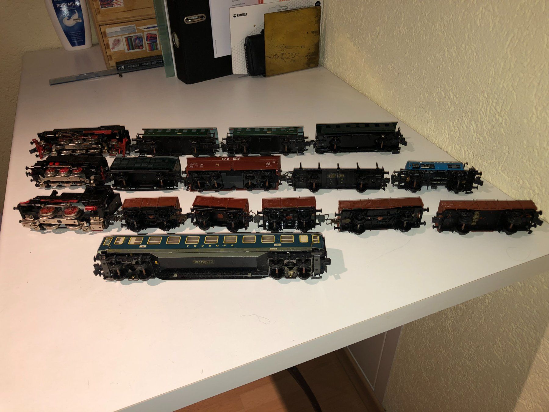 Trix Modelleisenbahnen: TRIX Express Konvolut aus den 1960 Jahren – Gebraucht aus Brüttisellen von Ereich 5