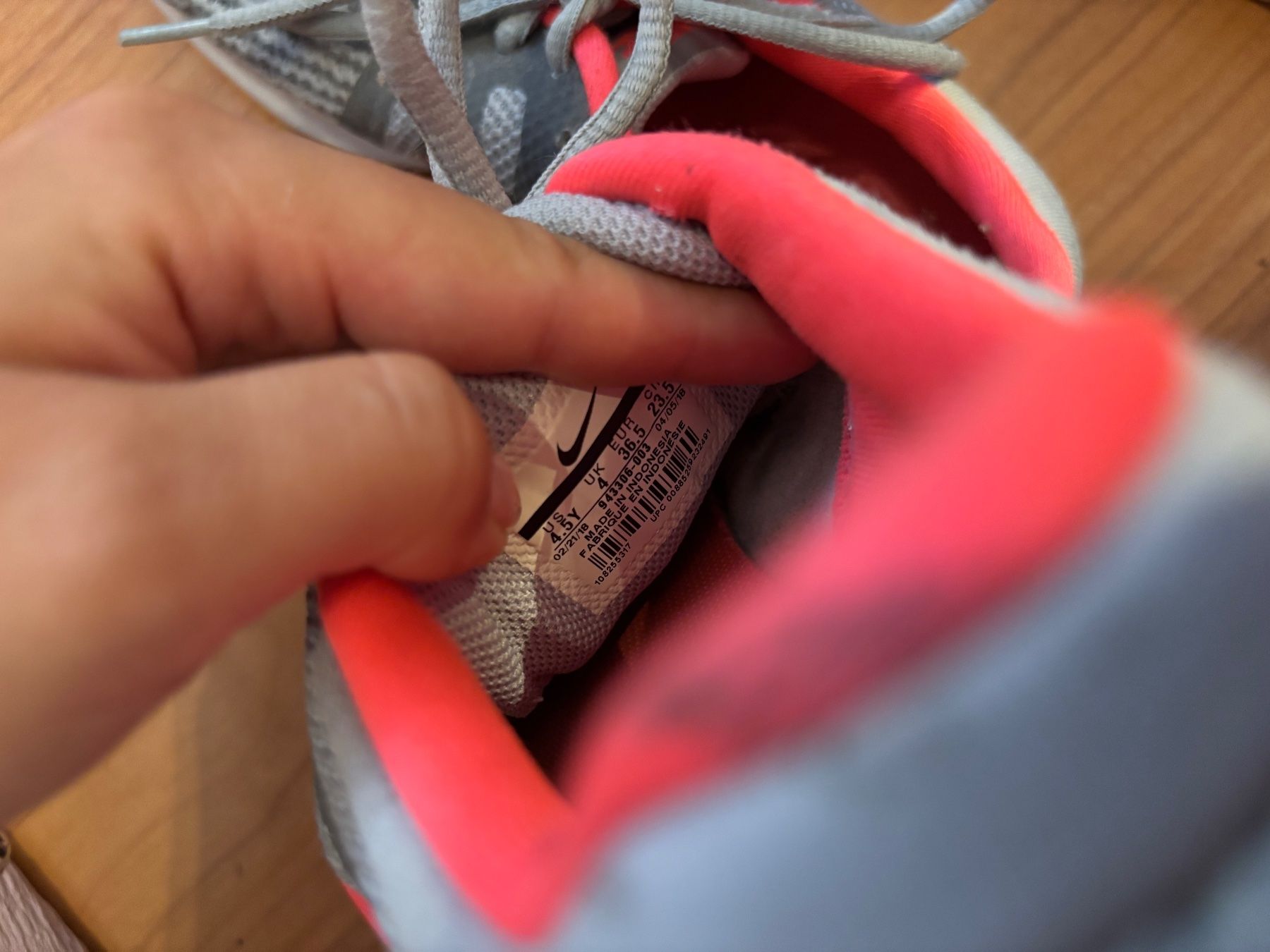 Nike Chaussures femmes: Nike Sneaker Grau & Rosa – D'occasion à Minusio par giiaadaaa 4