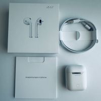 Original Apple AirPods 2 Kopfhörer Wireless Lightning Kabel