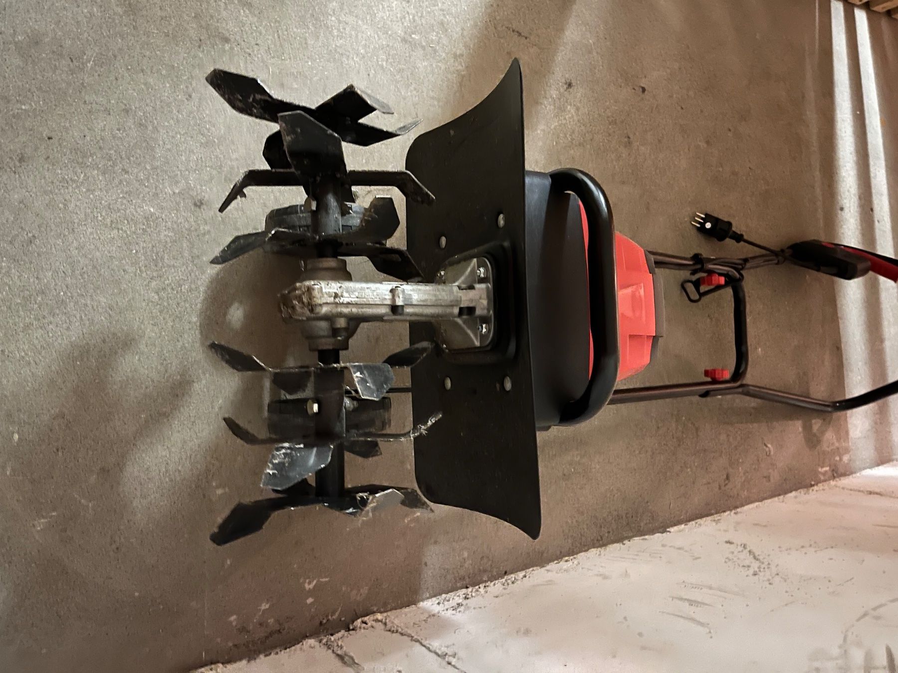 Einhell Tutte le macchine: Motorhacke Einhell 230 Volt weiter Angaben siehe Typenschild – Usato da Schänis venduto da escherstrasse22 1