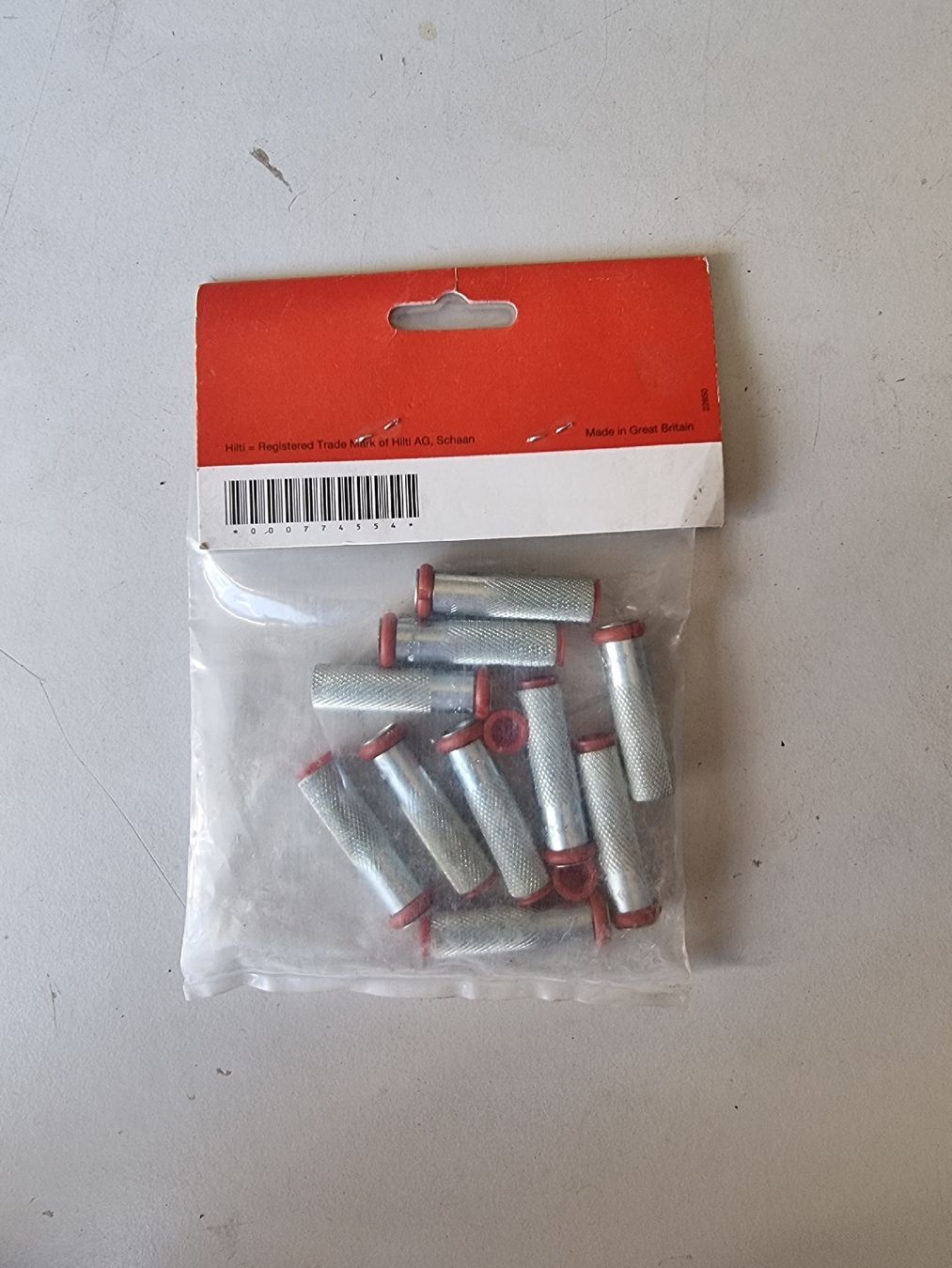 Hilti Tutti gli attrezzi: Hilti HIT-IG M8x50  – Usato da WIL SG venduto da Sprin319 1
