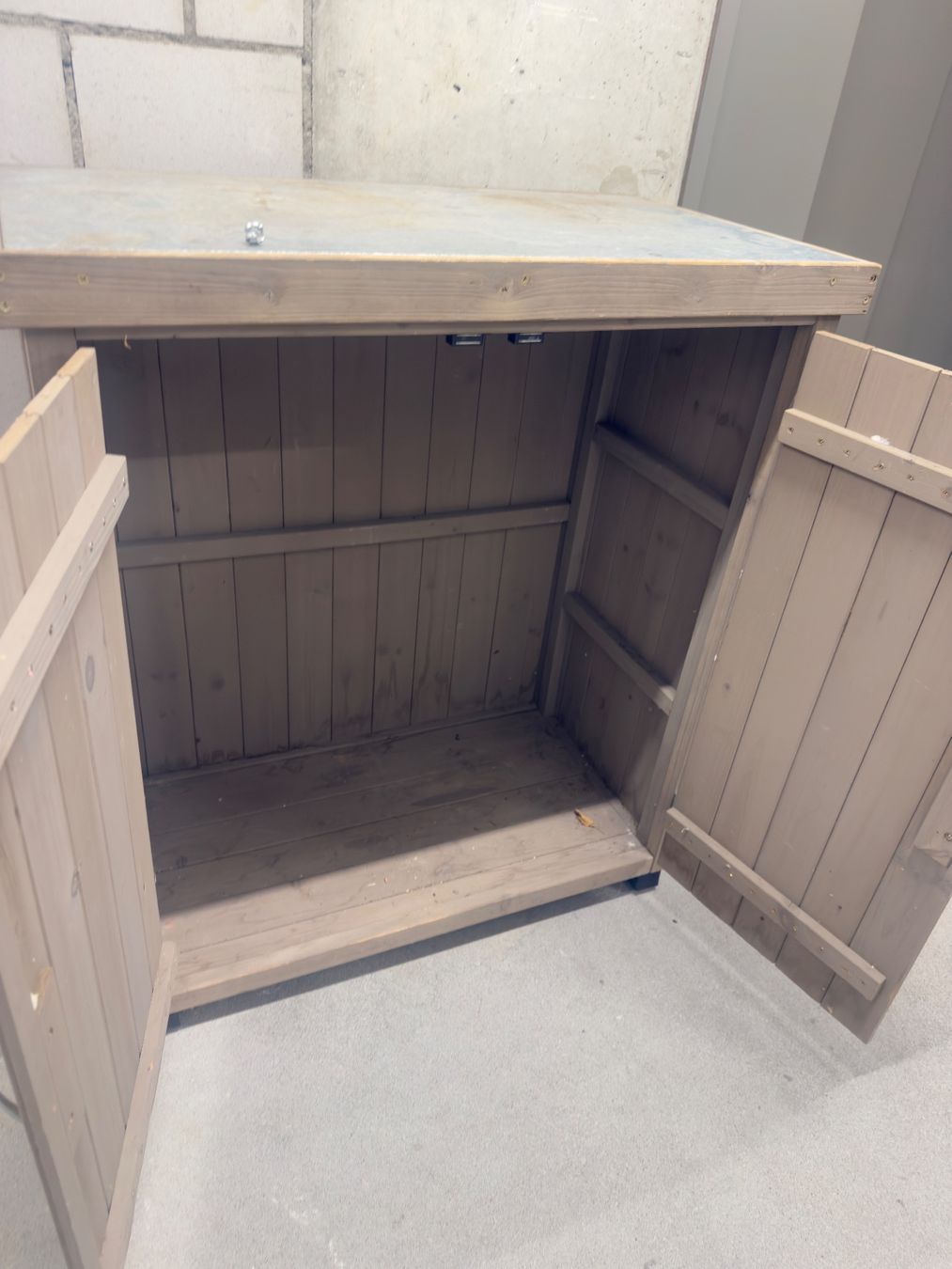 Armadi: Garten / Balkon Schrank – Usato da Zürich venduto da carlotti 1
