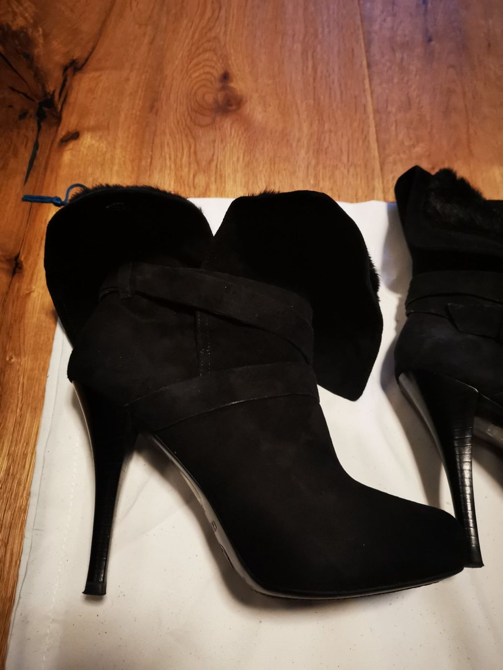 Guess Chaussures femmes: Guess Schuhe – Neuf avec emballage d'origine à Niederbipp par Viktoria_Sch 4