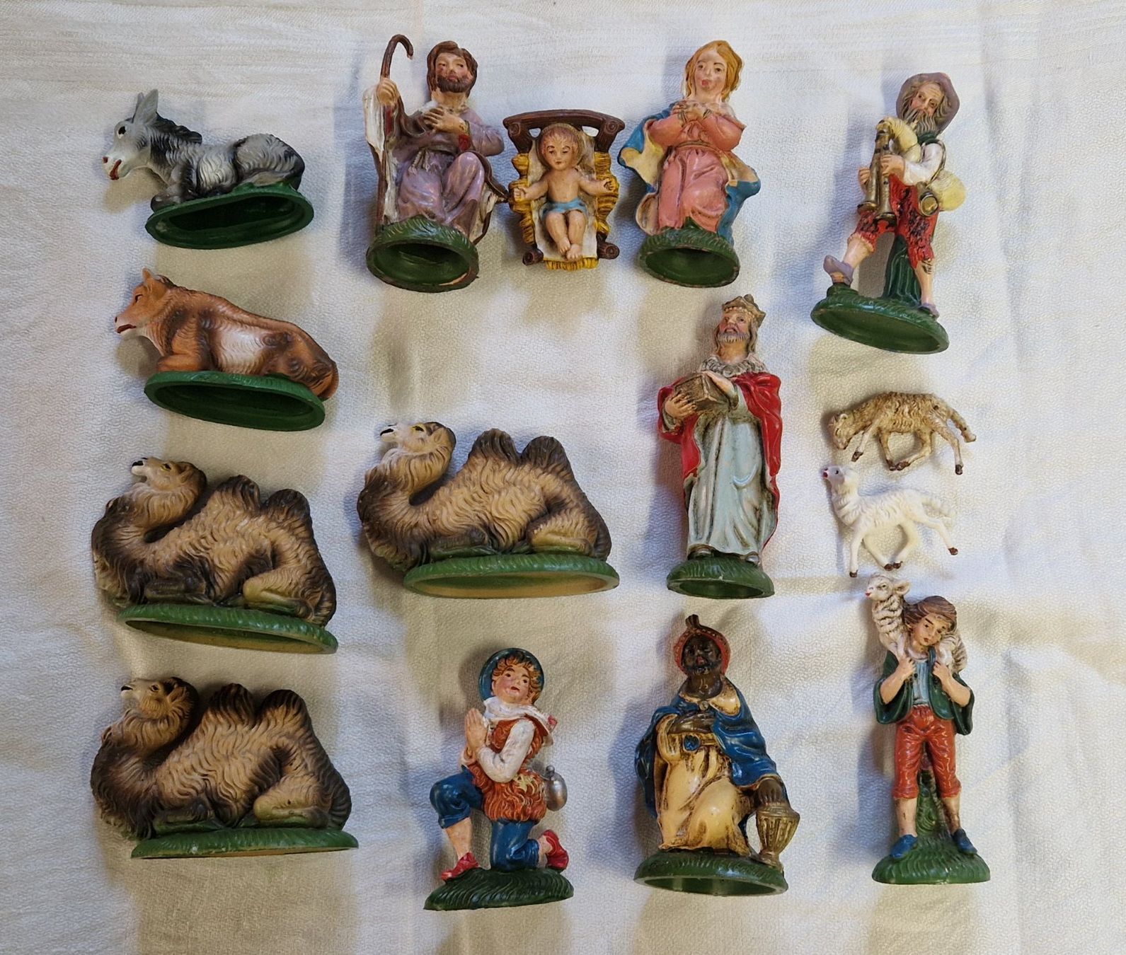 Statuette: KRIPPENFIGUREN ITALI – Usato da Bilten venduto da Mic2022