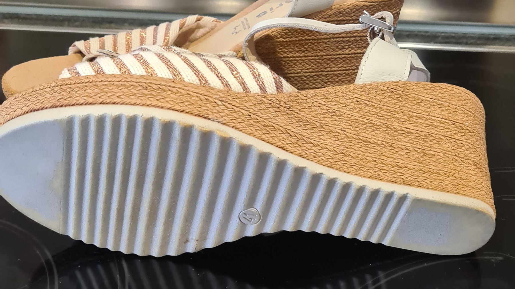Scarpe da donna: Sandale Tamaris – Usato da Schüpfen venduto da Kreuzschraube 3