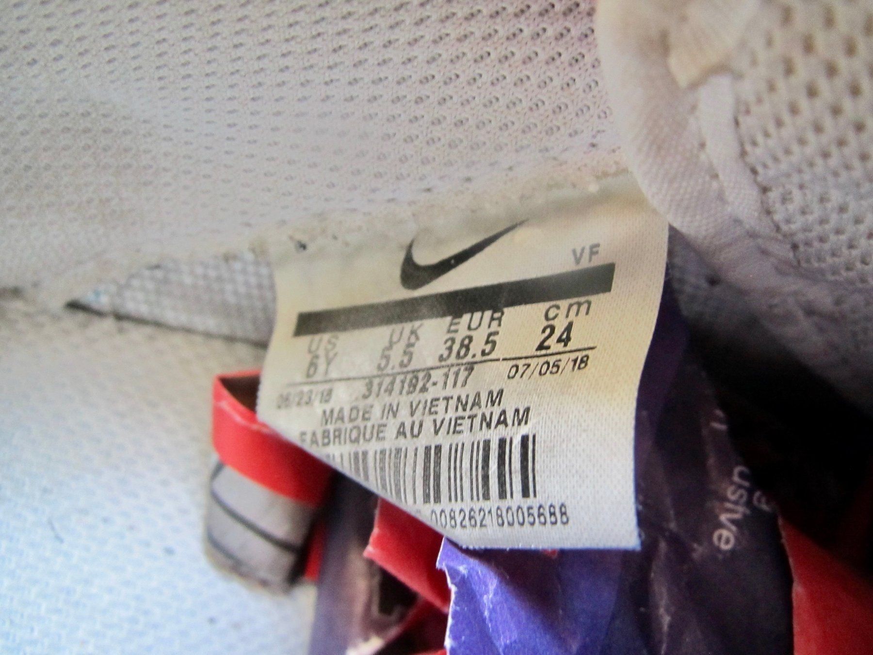 Nike Scarpe da uomo: SNEAKER NIKE  38,5. N' 18 – Usato da Murten venduto da Selliot 5