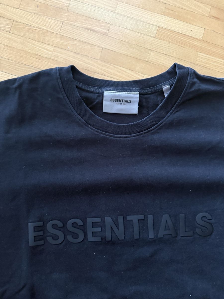 Fear of God T-shirt: Essentials Shirt Grösse L – Usato da St. Gallen venduto da LeonMatteon1879 1