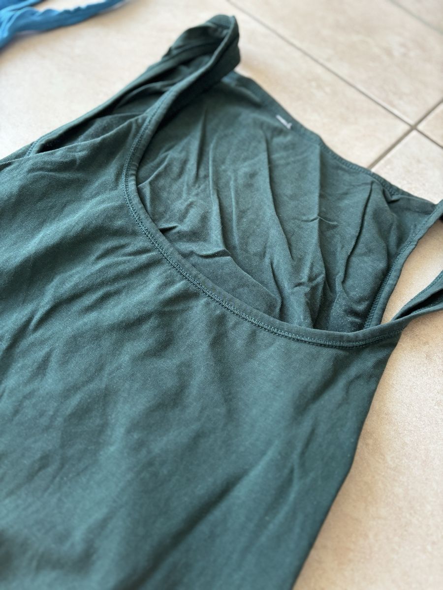 Tops: Damen-Tops / 4er-Set/ versch. Farben / Grösse S – Gebraucht aus Flurlingen von dschdsch 2
