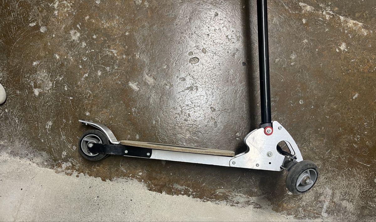 Kickboard: CIRO Kickboard, Trottinet, – Usato da St. Gallen venduto da reg_f8h8 2