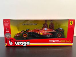 Neu Spielzeug burago Ferrari SF- 24 1/18 (1x)