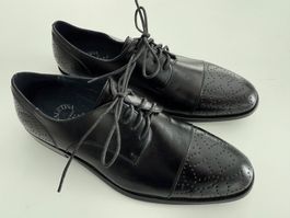 Schwarze Herren Lederschuhe, Grösse 44, ungetragen