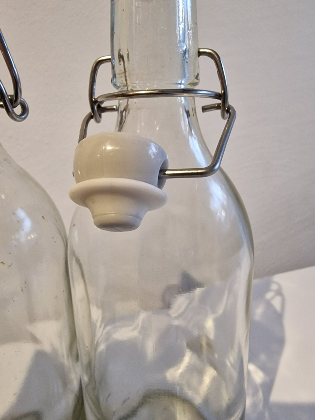 Ikea Altro in Stoviglie & Bicchieri: Glas Flasche mit Verschluss 0.5 L – Usato da Pfäffikon SZ venduto da Maijecka 1