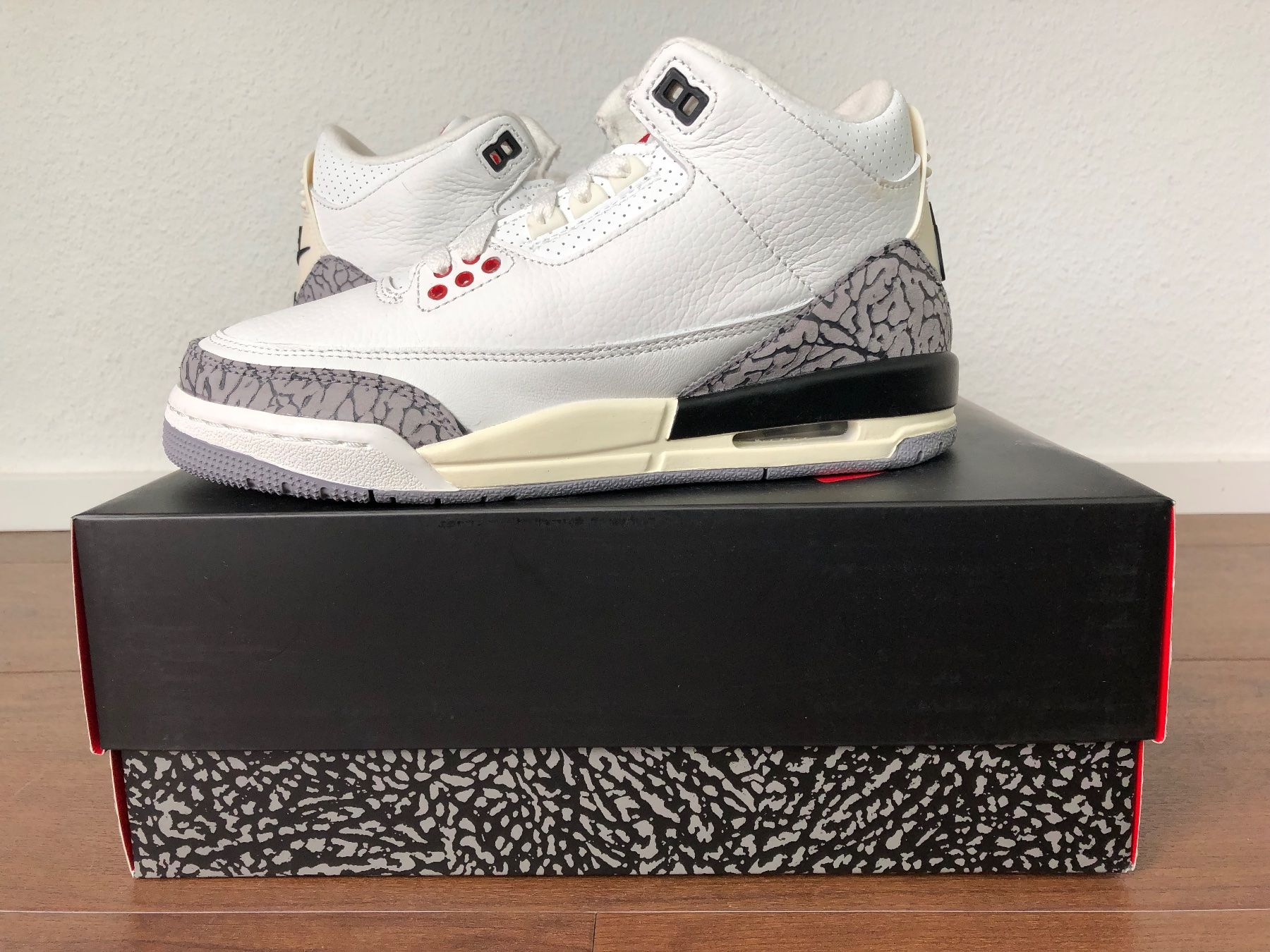 Jordan Schuhe für Jungen: Nike Air Jordan 3 Retro White Cement EU38 – Neu und originalverpackt aus Baar von tortuga72