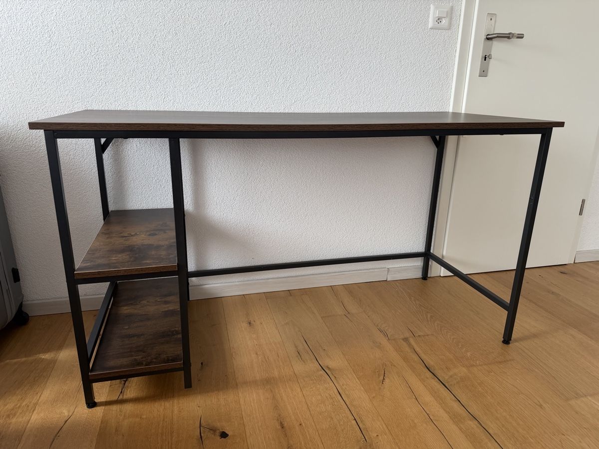 Scrivanie: Schreibtisch mit Regal – Usato da Oberbipp venduto da Aarewasser18 1