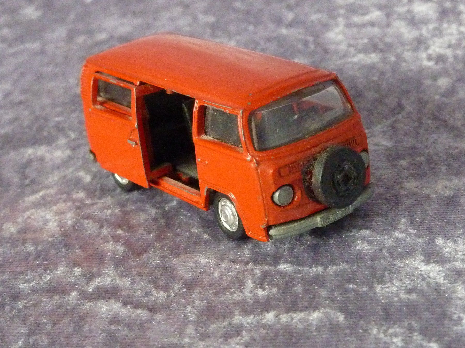 Schuco Modellini d'auto: VW Bus T2 1:66 Schuco – Usato da Dürrenäsch venduto da Cobra1ch 6
