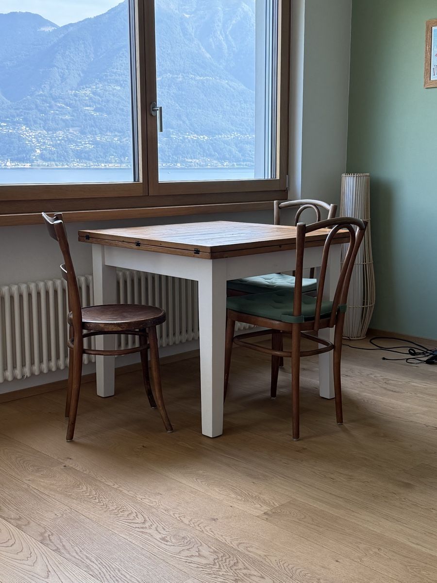 Tischset: Tessin, Esstisch mit 3 Antiken Stühlen – Gebraucht aus Emmenbrücke von Boesch500