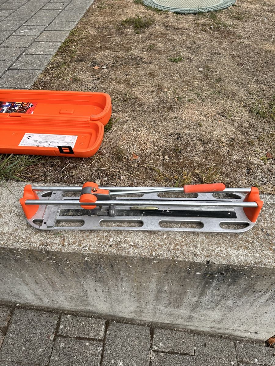 Tutti gli attrezzi: Fliesenschneider mechanisch  – Usato da Asp venduto da mata01 2