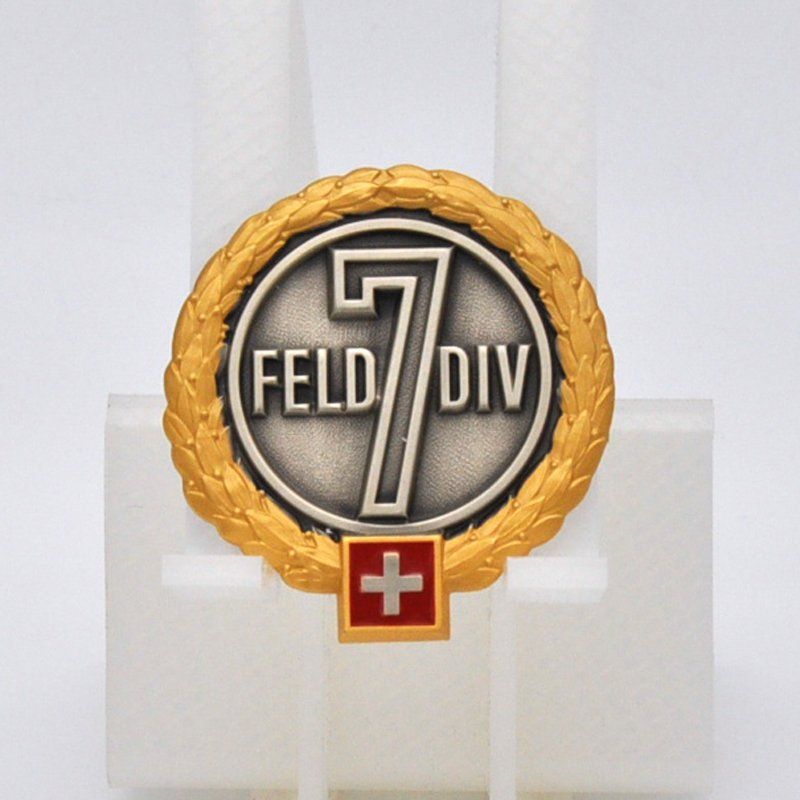 Schweizer Armee Placchette & Badge: Béretemblem Felddivision 7 Goldrand – Usato da Uerkheim venduto da fabulafero