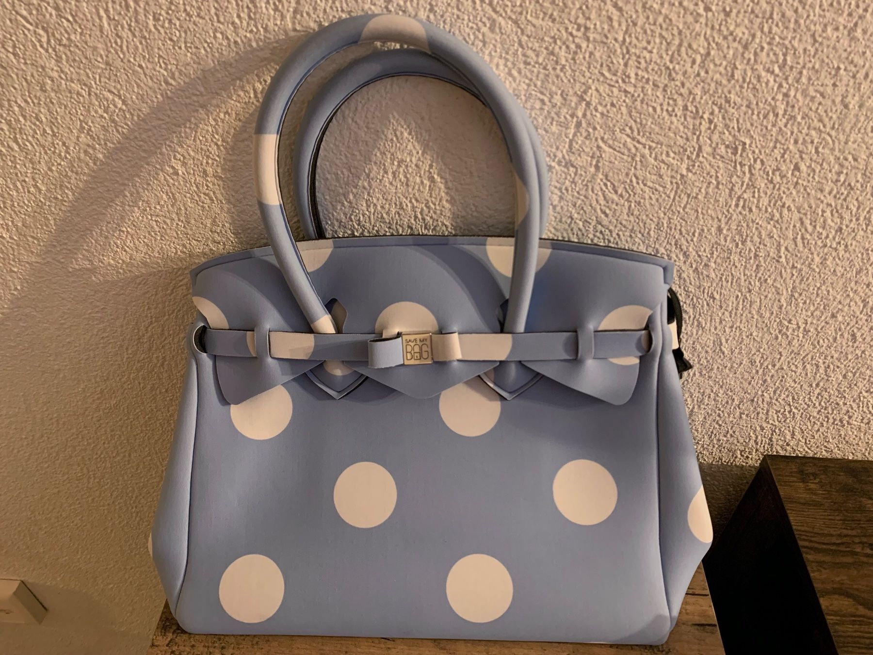 Taschen für Damen: Neopren Tasche – Gebraucht aus Zürich von Lieneli