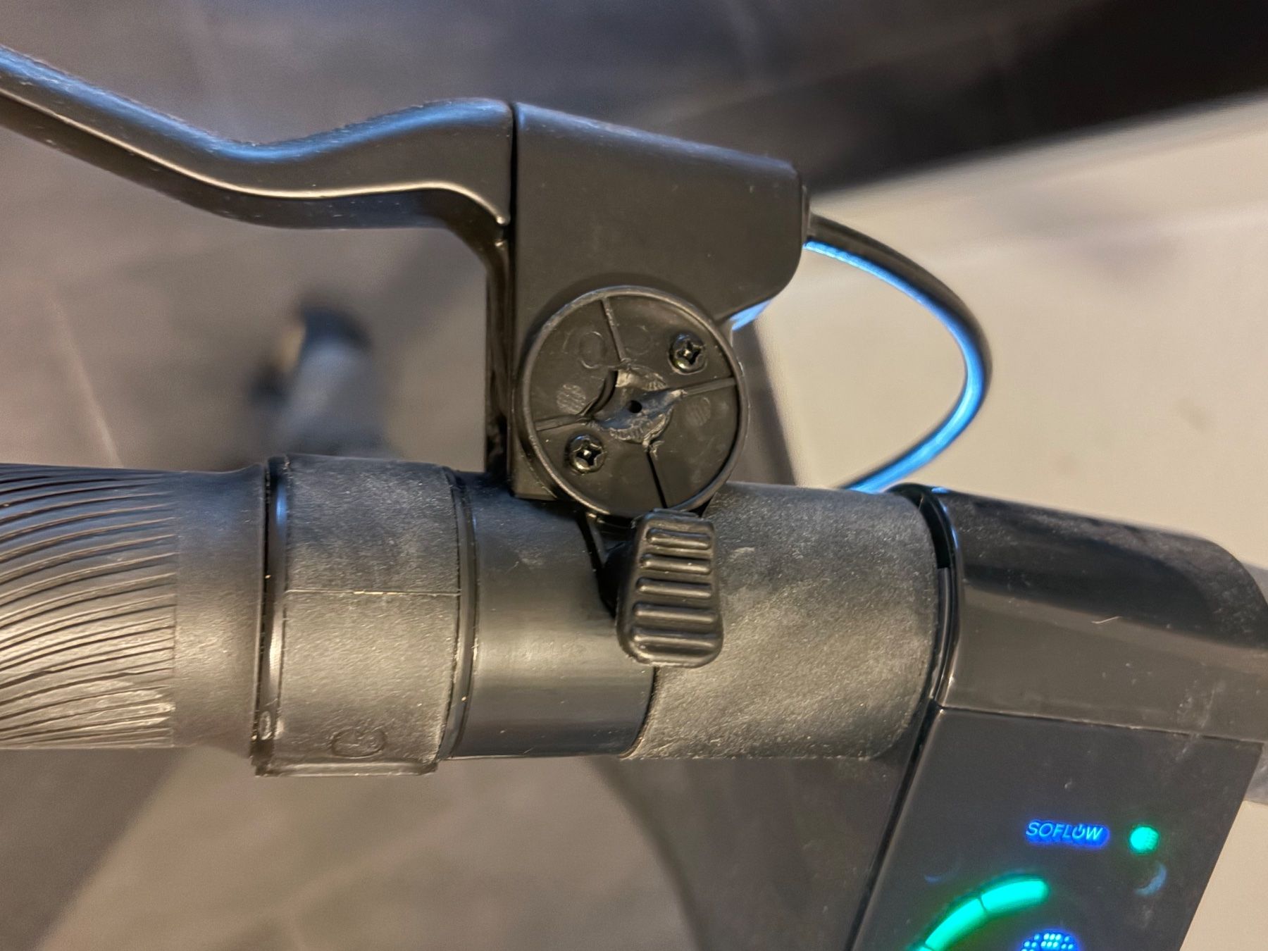 Scooters: SoFlow SO ONE+ E-Scooter ab 1 Fr! – Gebraucht aus Biel/Bienne von Noire 4