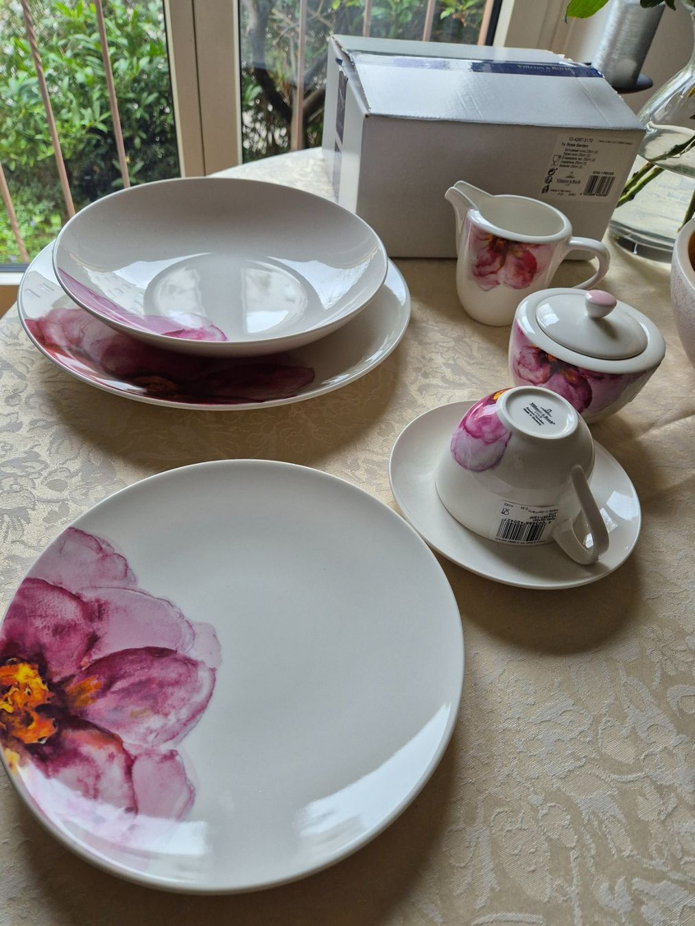 Villeroy & Boch Set di piatti: Geschirrset Rose Garden Villeroy & Boch – Nuovo e nell'imballaggio originale da Zürich venduto da canteiros 2