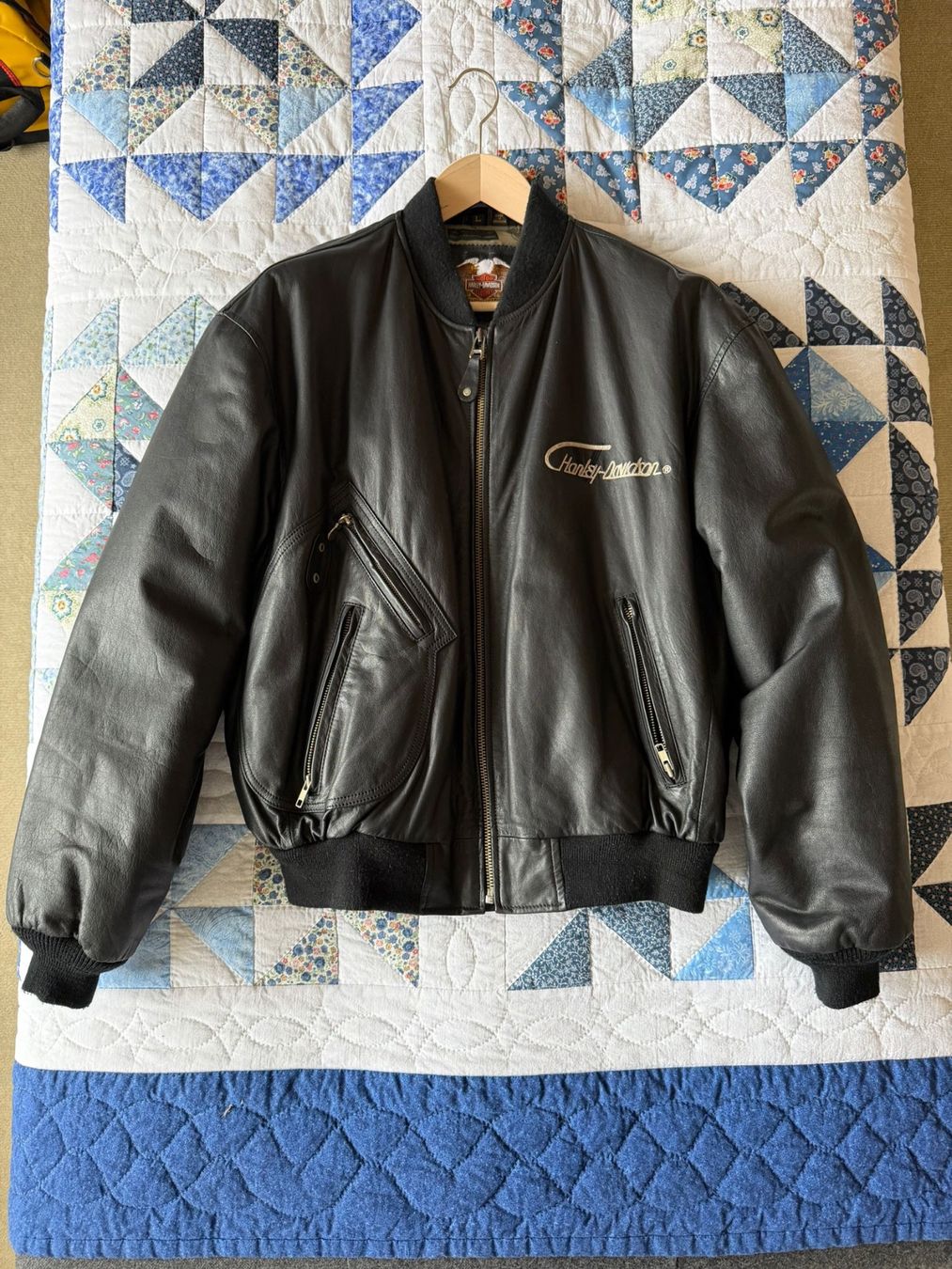 Harley-Davidson Giacche: Harley Davidson Lederjacke, Top Zustand, Grösse L – Nuovo (secondo la descrizione) da Zürich venduto da dagobertluck 7